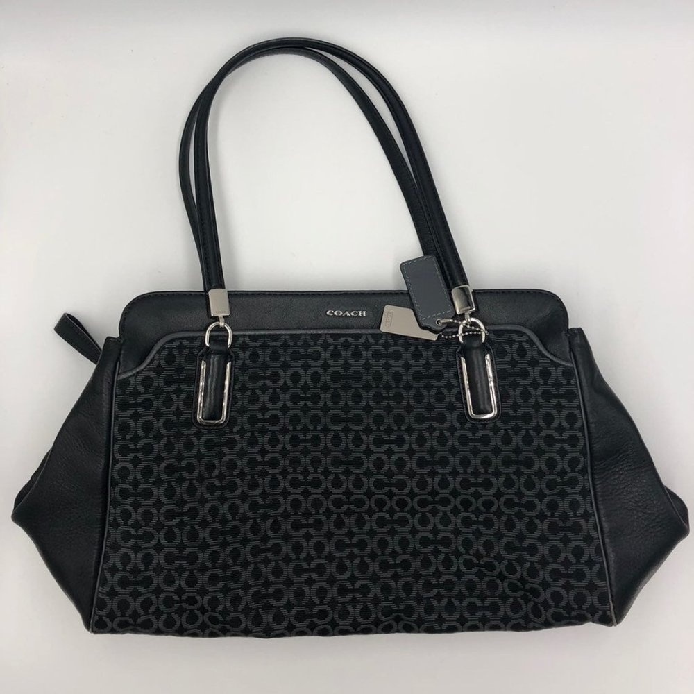 Coach Alt Signature Shoulder Bag